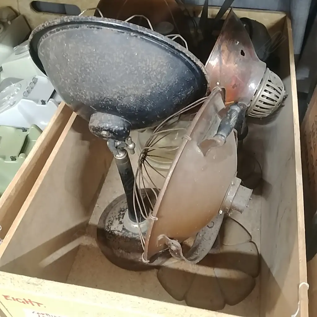 BOX 4 VINTAGE HEATERS & FAN Image 1++