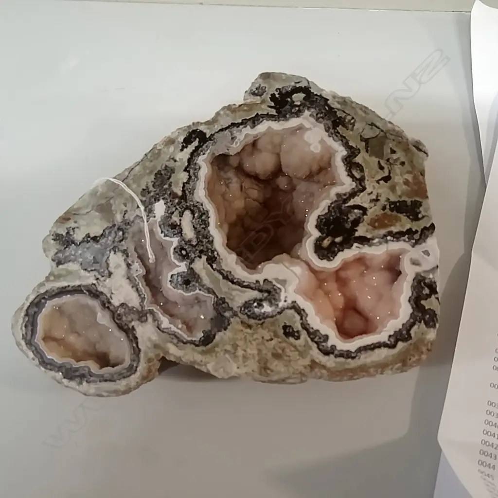CUT POLISHED ROCK SPECIMEN Image 1++