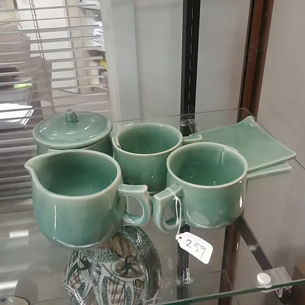 ONLIE GREEN GLAZED TEASET Image 1++