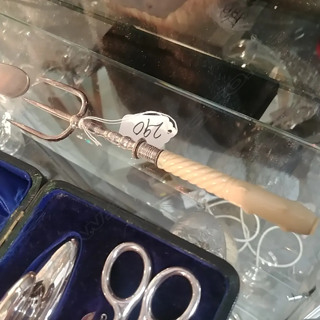 IVORY HANDLED S/S BANDED PICKLE FORK  Image 1++
