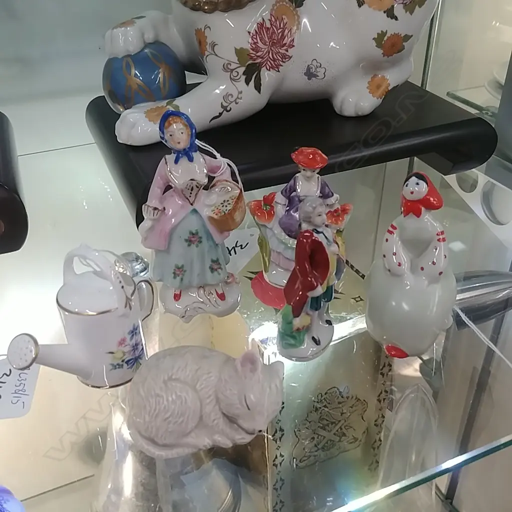 ASST PORCELAIN FIGURES/MOUSE/W/CAN Image 1++