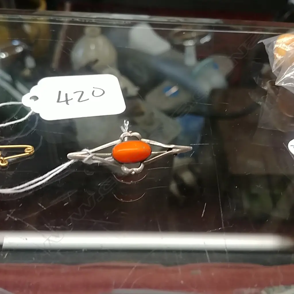SIL. ORANGE STONE BROOCH Image 1++