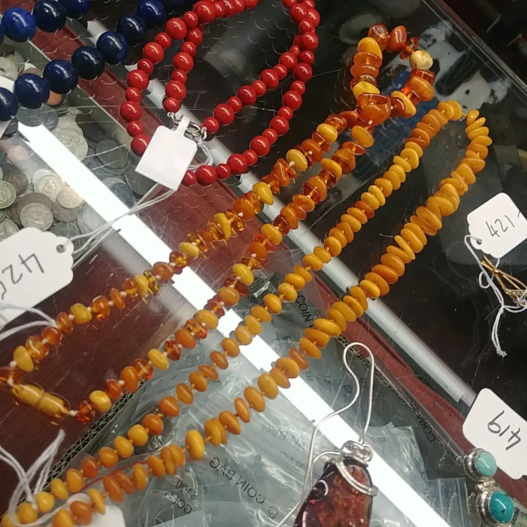 AMBER NECKLACE SMALL BEADS Image 1++