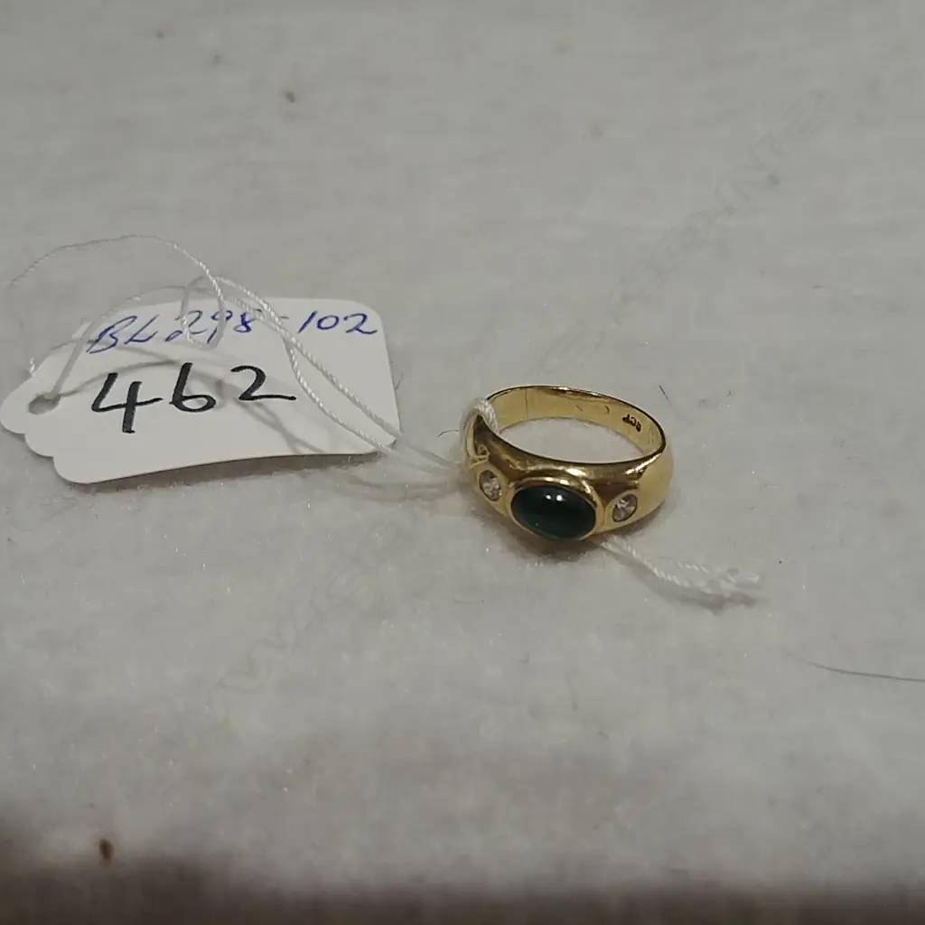 9CT GOLD 3 STONE RING 3.5GM Image 1++