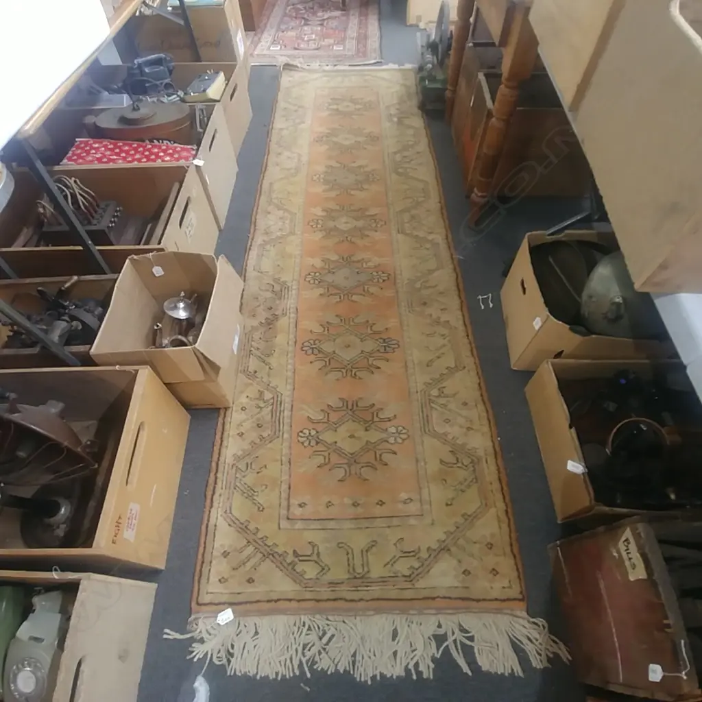 HAND KNOTTED TURKISH RUNNER Image 1++