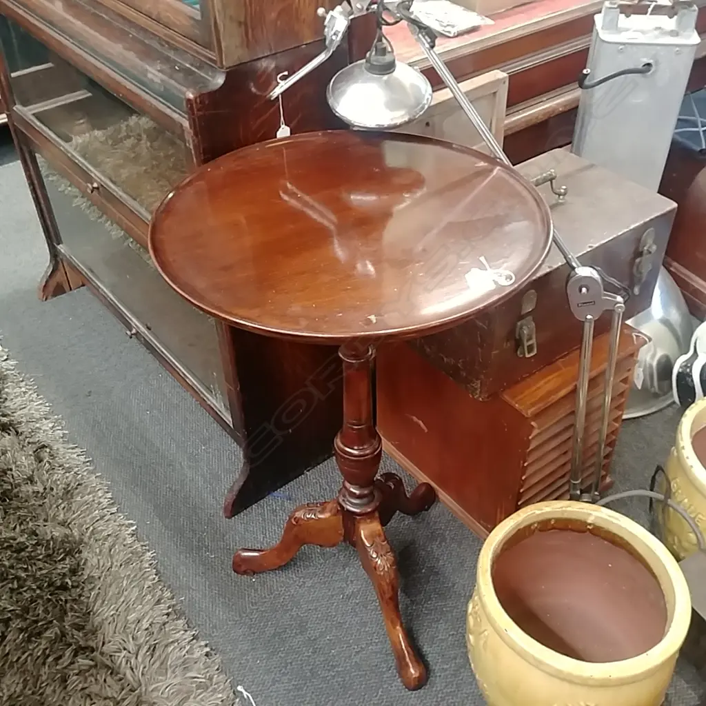 WINE TABLE Image 1++