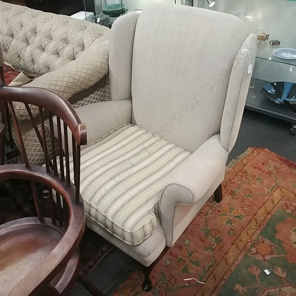 WING BACK ARMCHAIR Image 1++