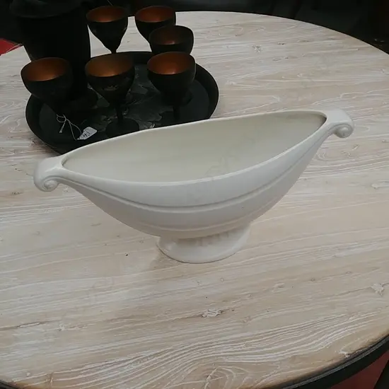 C/LYNN WHITE VASE