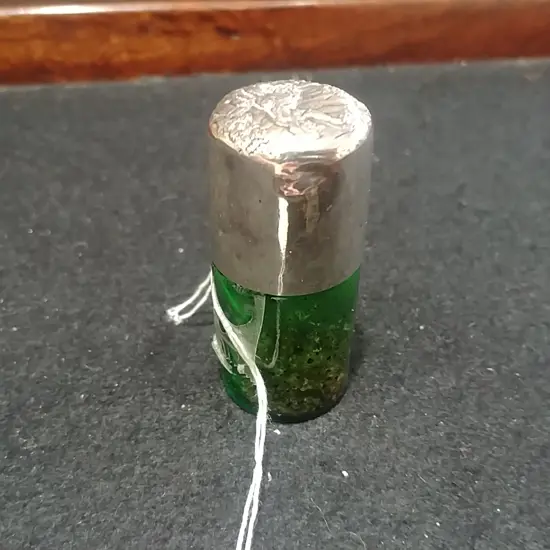 STG TOPPED SCENT BOTTLE