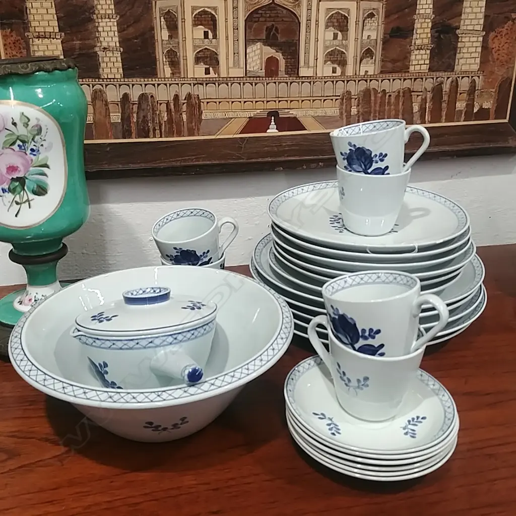 DANISH PART DINNER SERVICE Image 1++