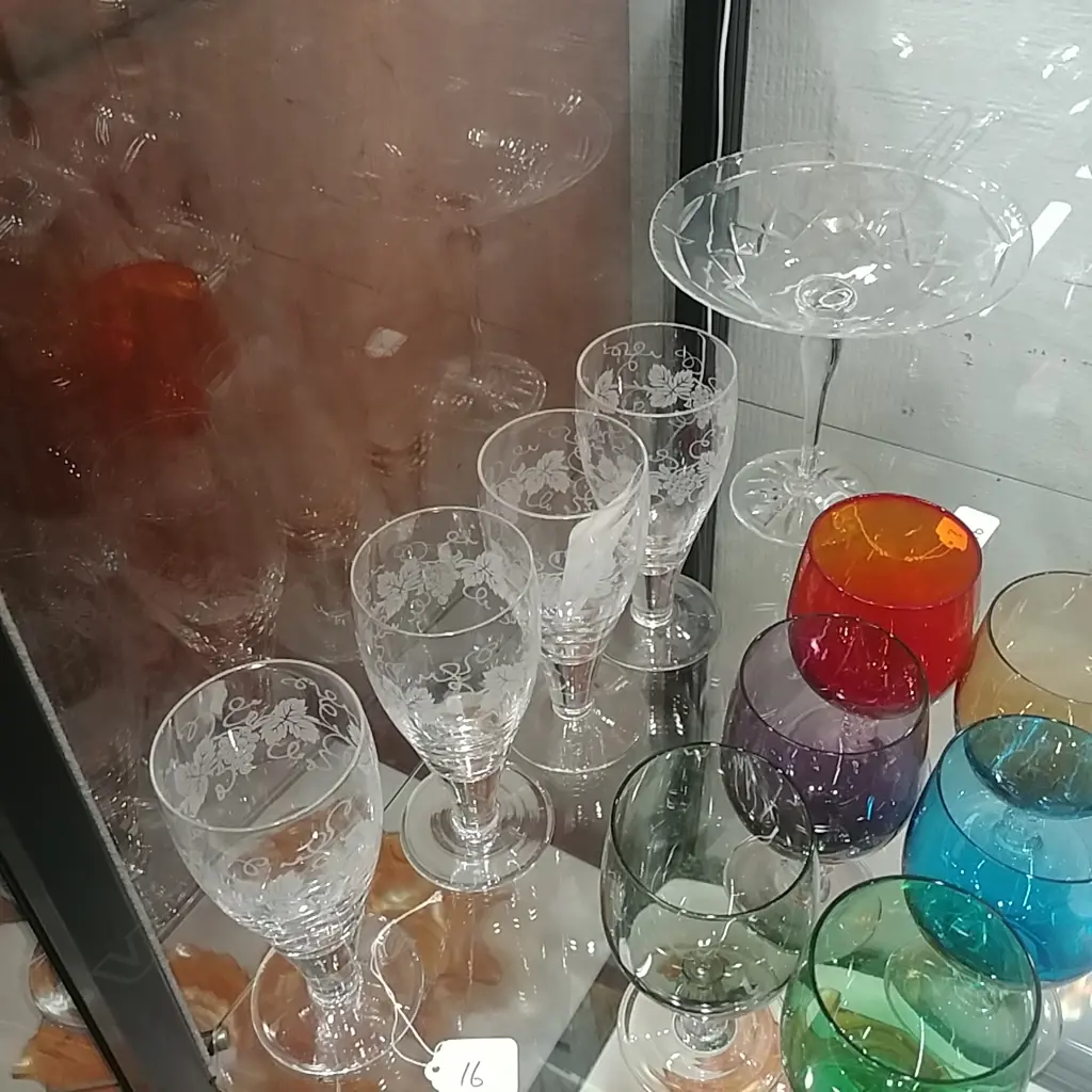 4 STUART GLASSES  + COMPORT + GLASS VASE Image 1++