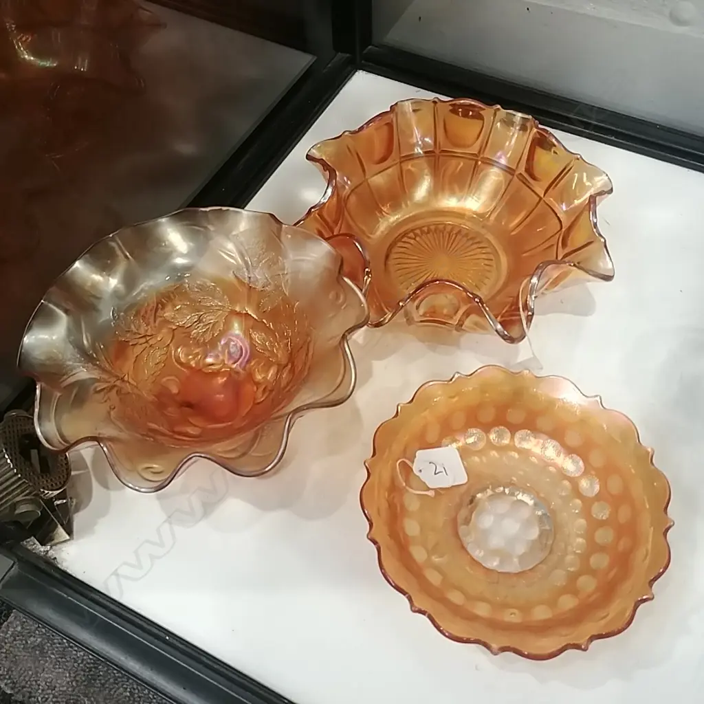 3 CARNIVAL GLASS BOWLS Image 1++