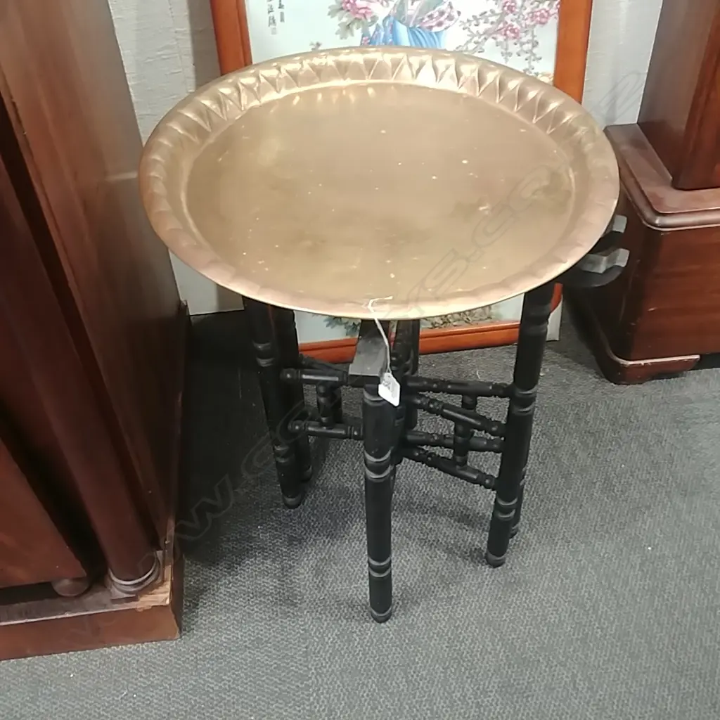 BRASS TRAY TABLE Image 1++
