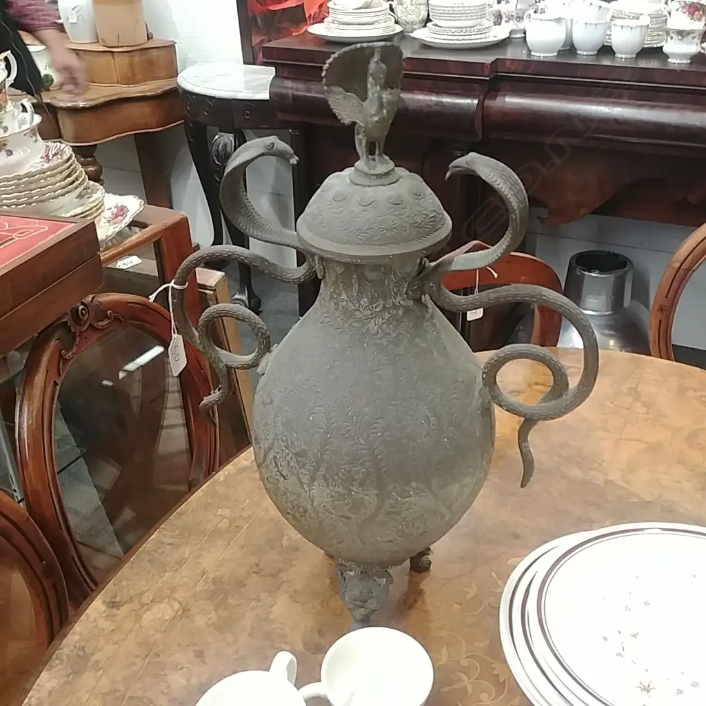 BRASS INDIAN LIDDED URN Image 1++