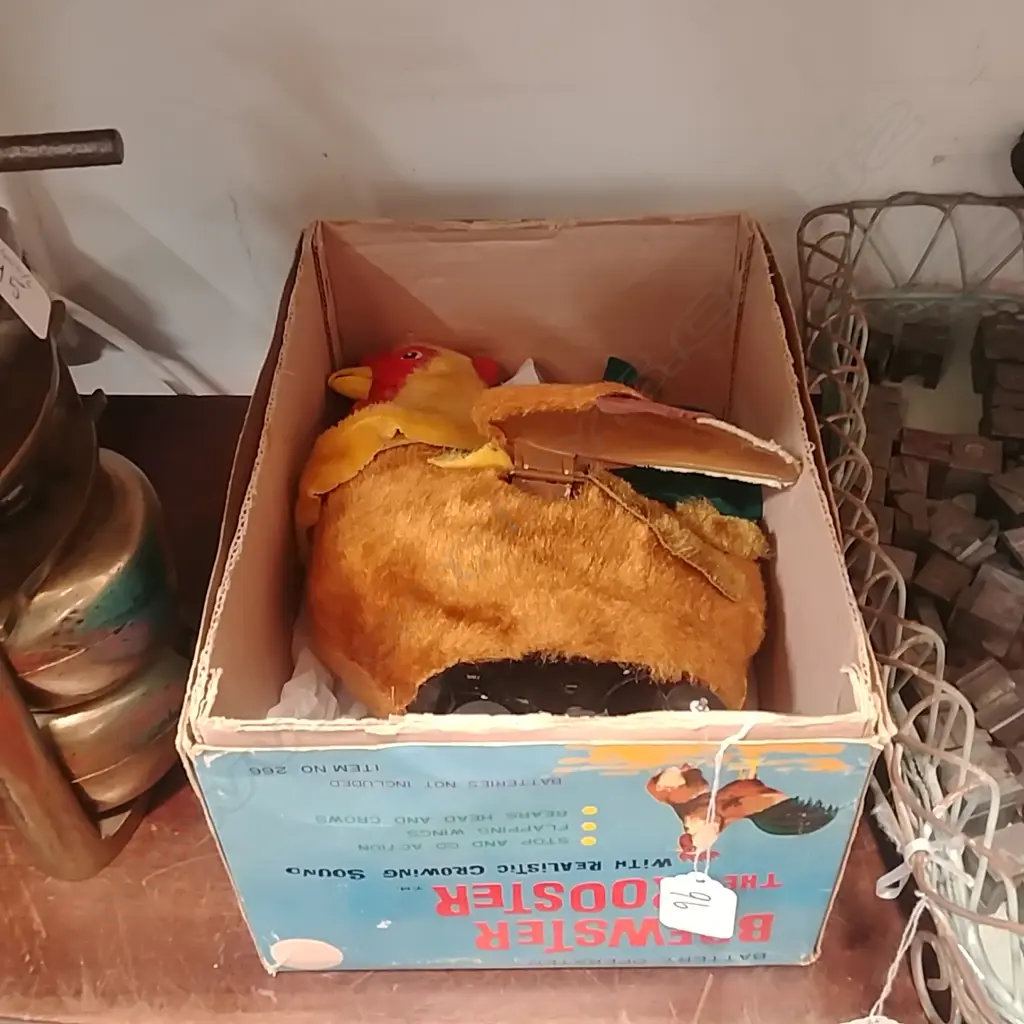 BREWSTER THE ROOSTER TOY Image 1++