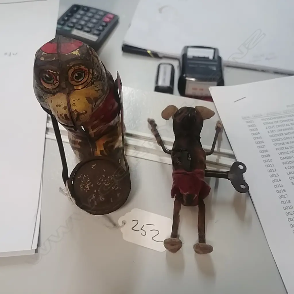 SHUCO TUMBLING MOUSE & MONKEY TIN MONEY BANK Image 1++