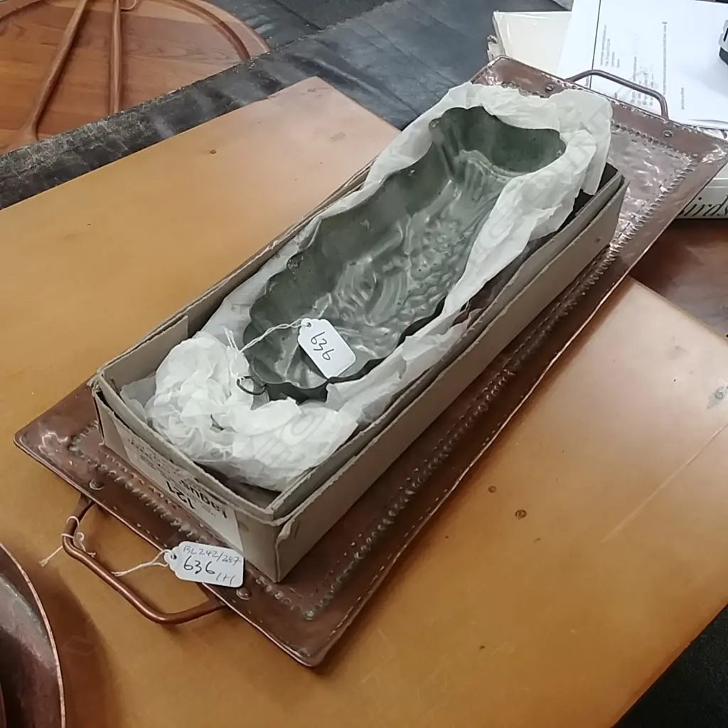 COPPER TRAY & FISH JELLY MOULD Image 1++