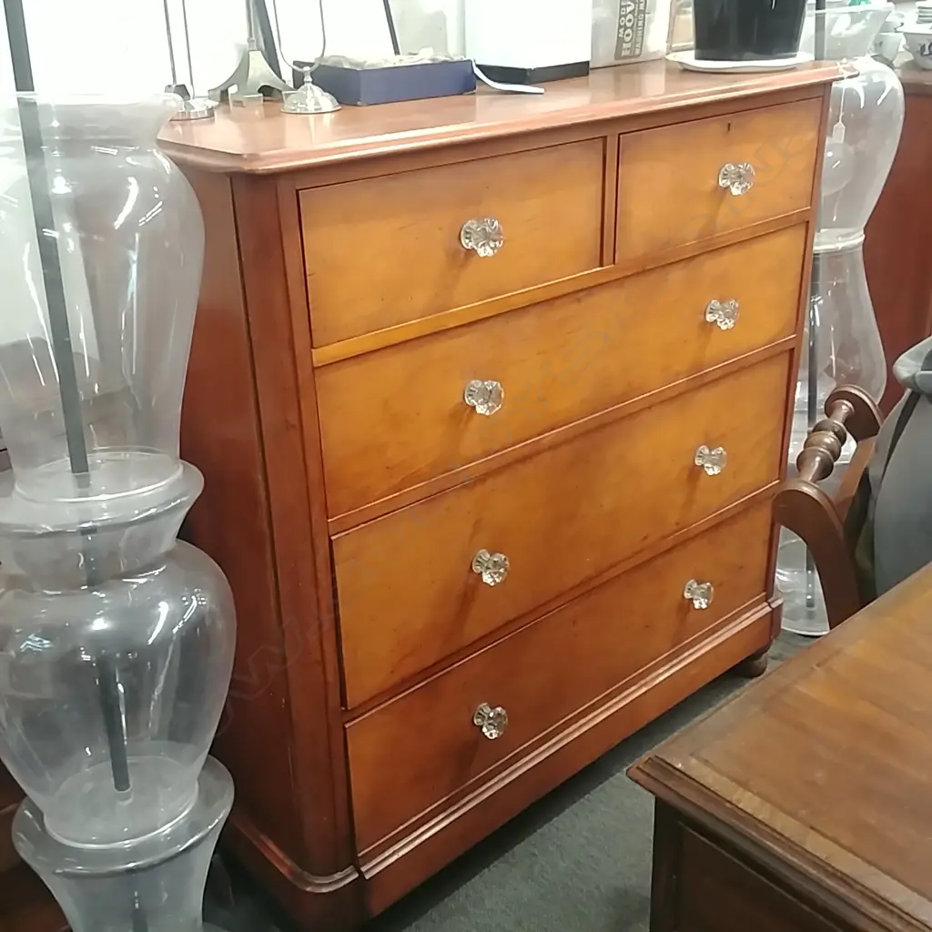 KAURI 5 DRAWER CHEST OF DRAWERS Image 1++