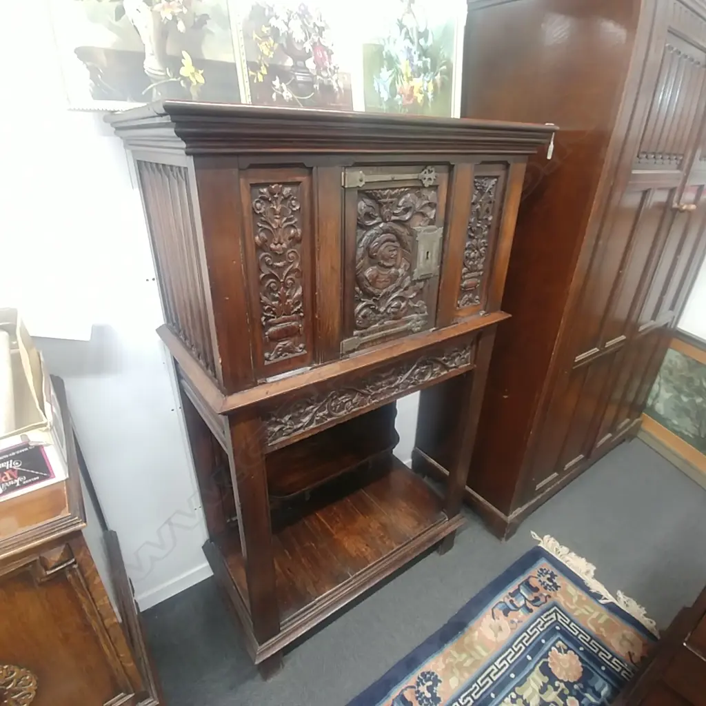 OAK CARVED TALL CUPBOARD Image 1++