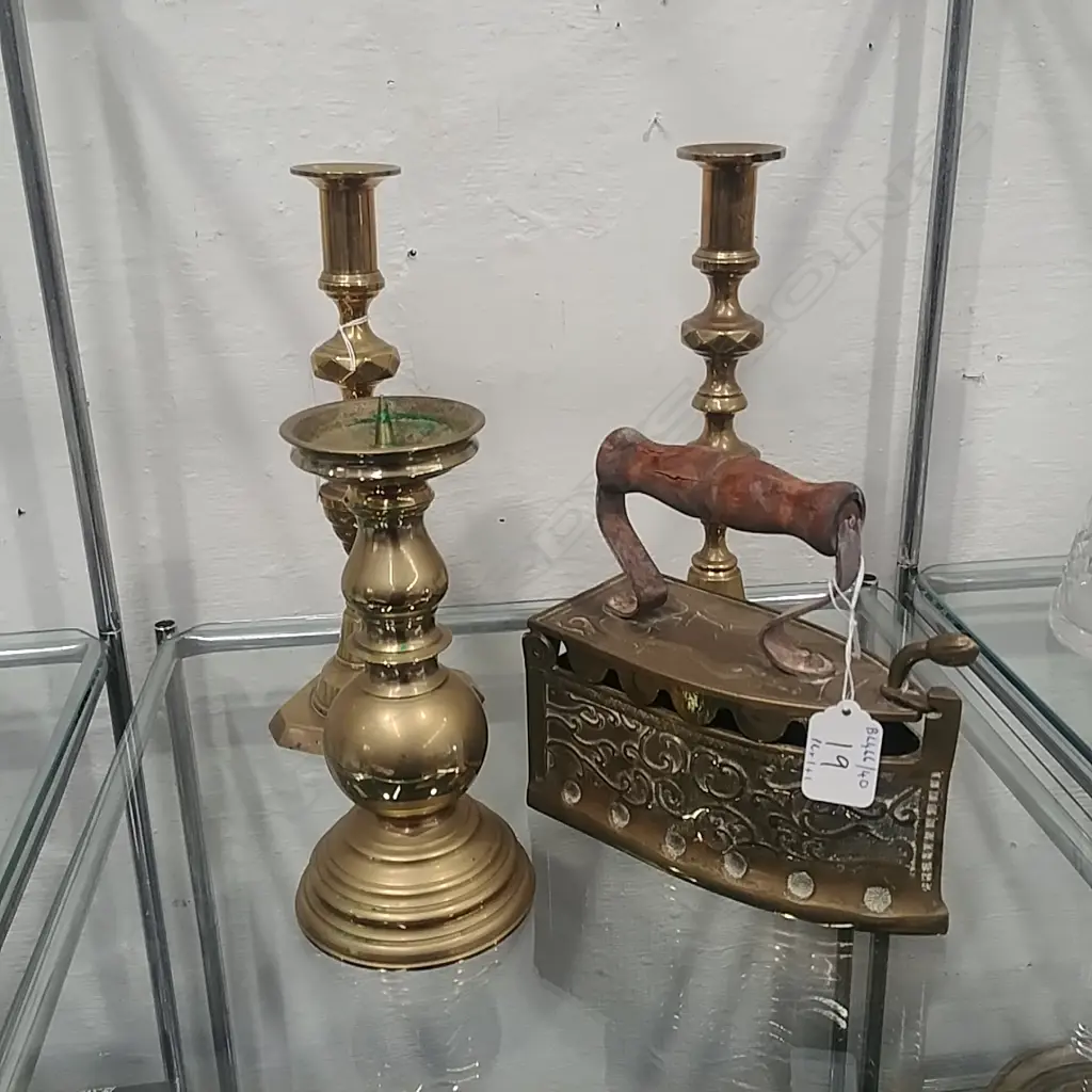 PR BRASS CANDLESTICKS IRON & SINGLE CANDLESTICK Image 1++