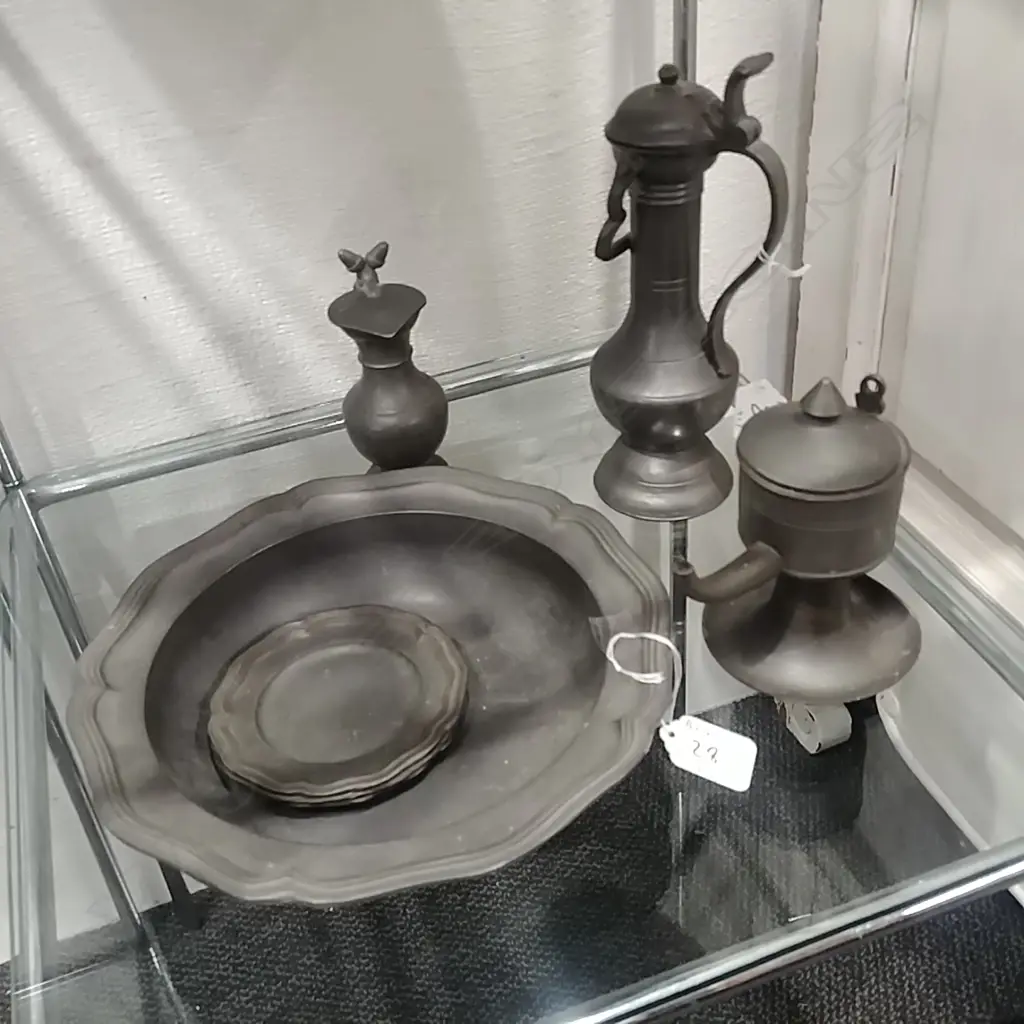 4 PEWTER DISHES & 3 OTHER PCS  Image 1++