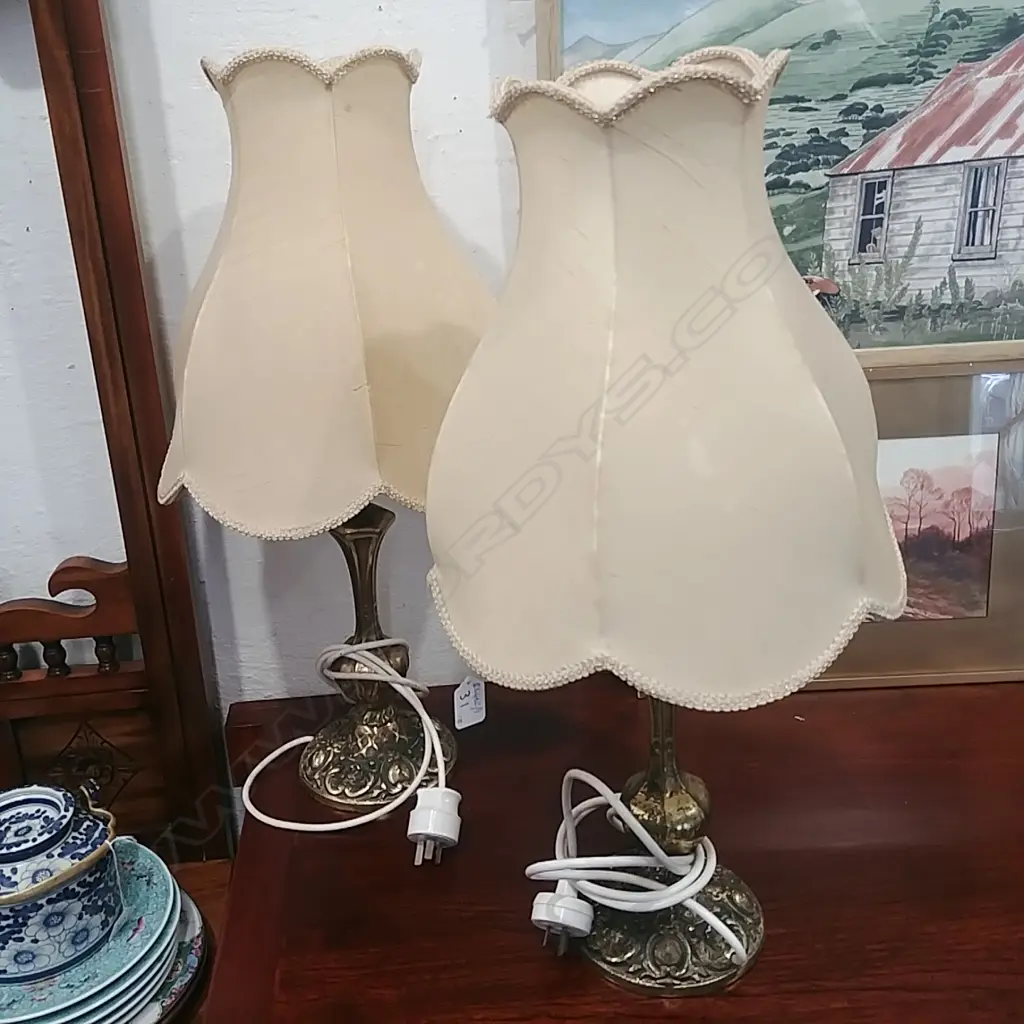 PR OF BRASS LAMPS Image 1++