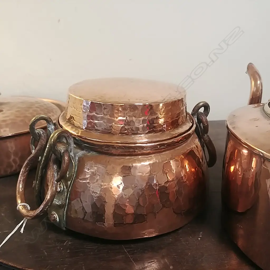 COPPER LIDDED BOWL Image 1++
