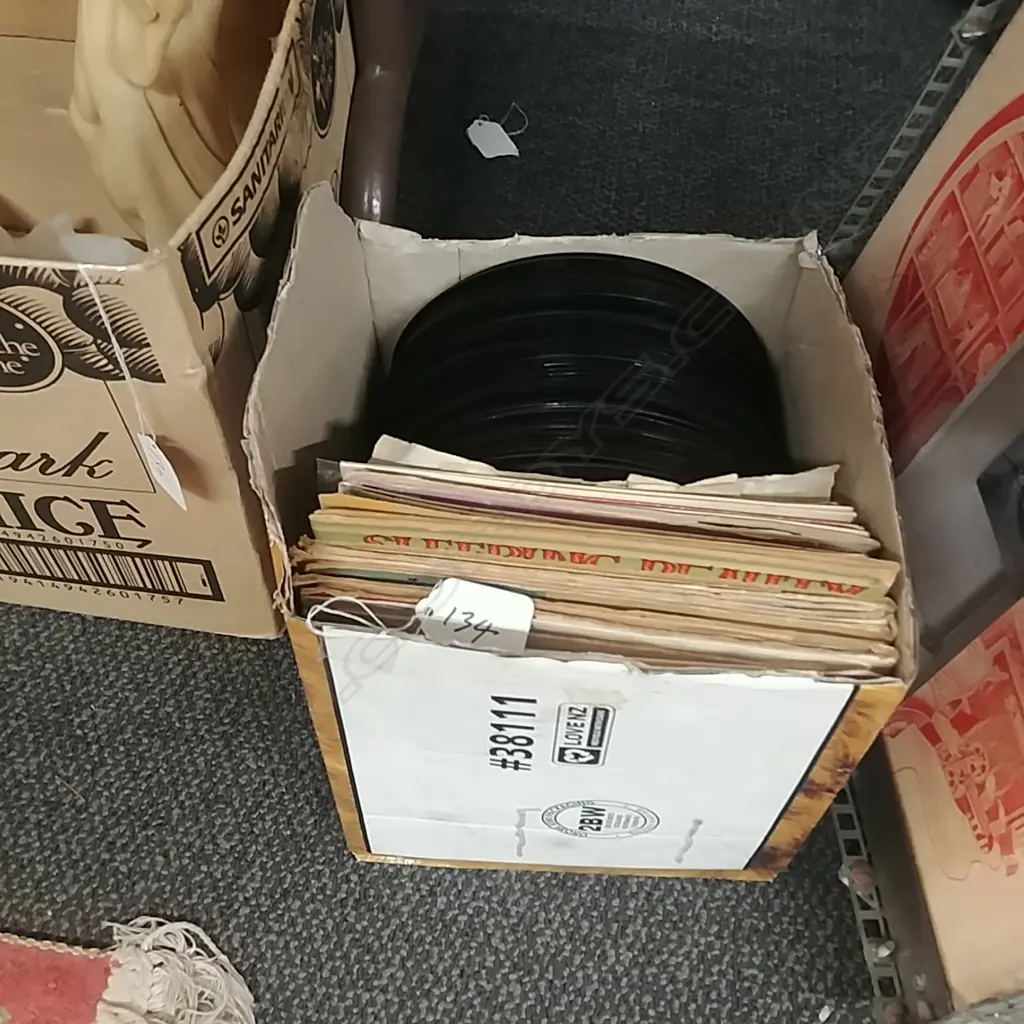 BOX OF RECORD & METAL FRAMED PICTURE Image 1++