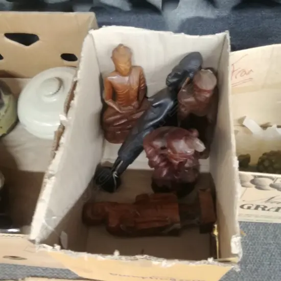 BOX OF CARVED WOOD FIGURES 