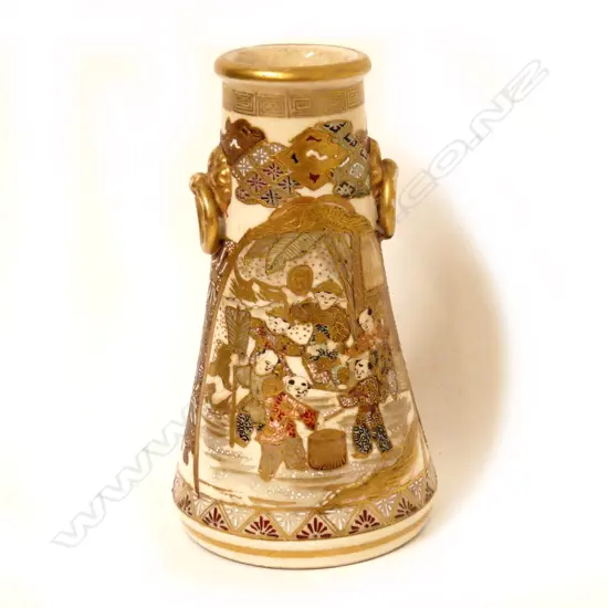 A Satsuma earthenware vase