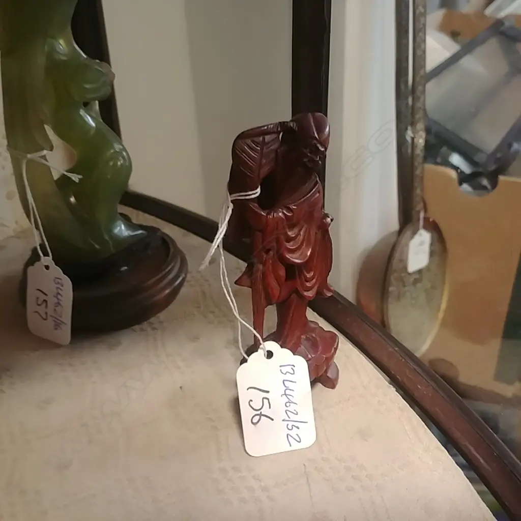 SMALL ORIENTAL CARVED FIGURE Image 1++
