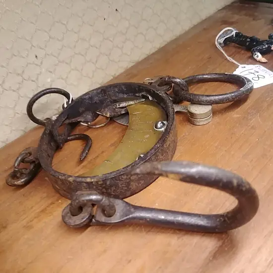 ANTIQUE IRON SCALES+ONE