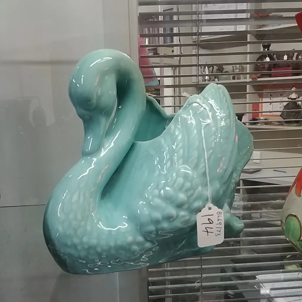 AUSTRALIAN CASEY WARE TOUQUISE LARGE SWAN Image 1++