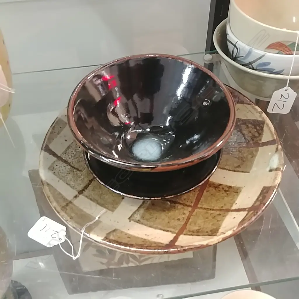 SMALL POTTERY BOWL Image 1++