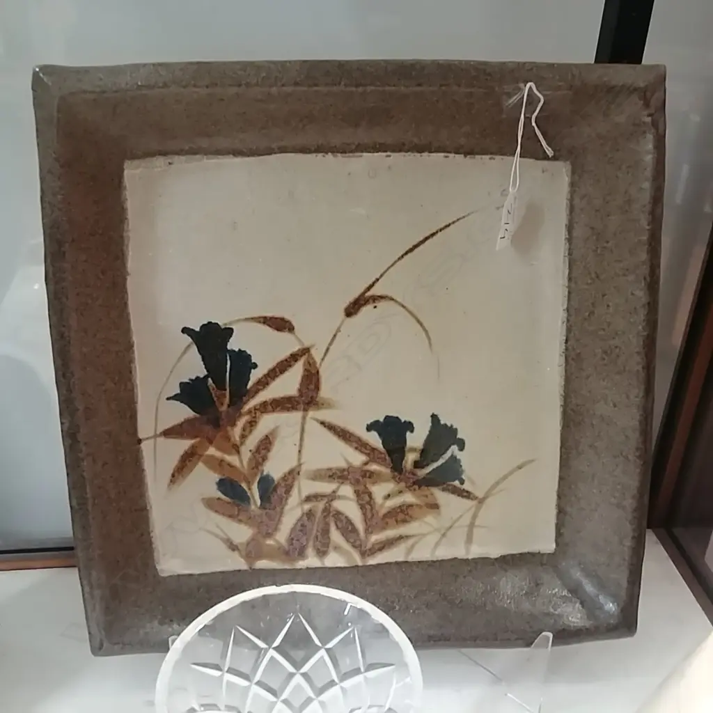 JAPANESE POTTERY DISH Image 1++