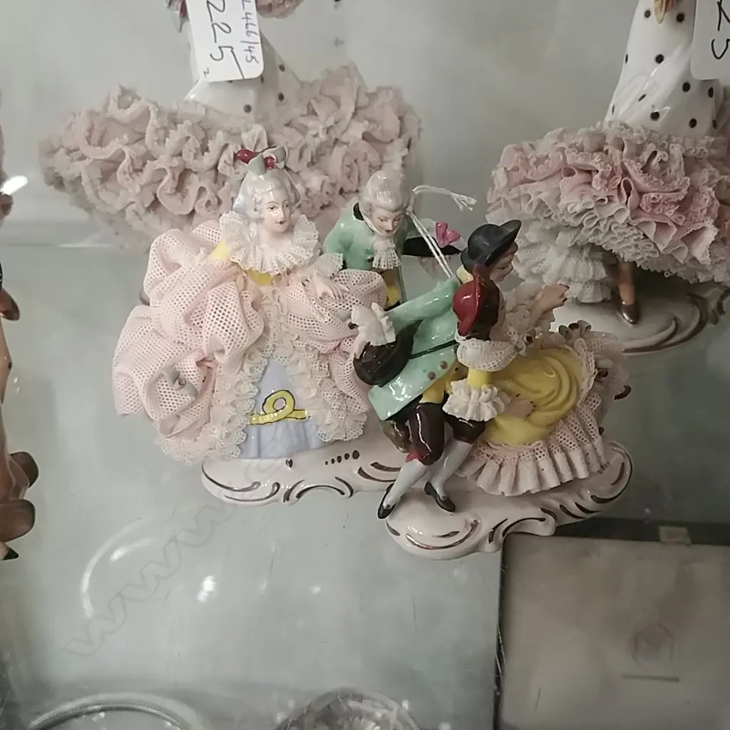 2 CONT CHINA DANCERS Image 1++