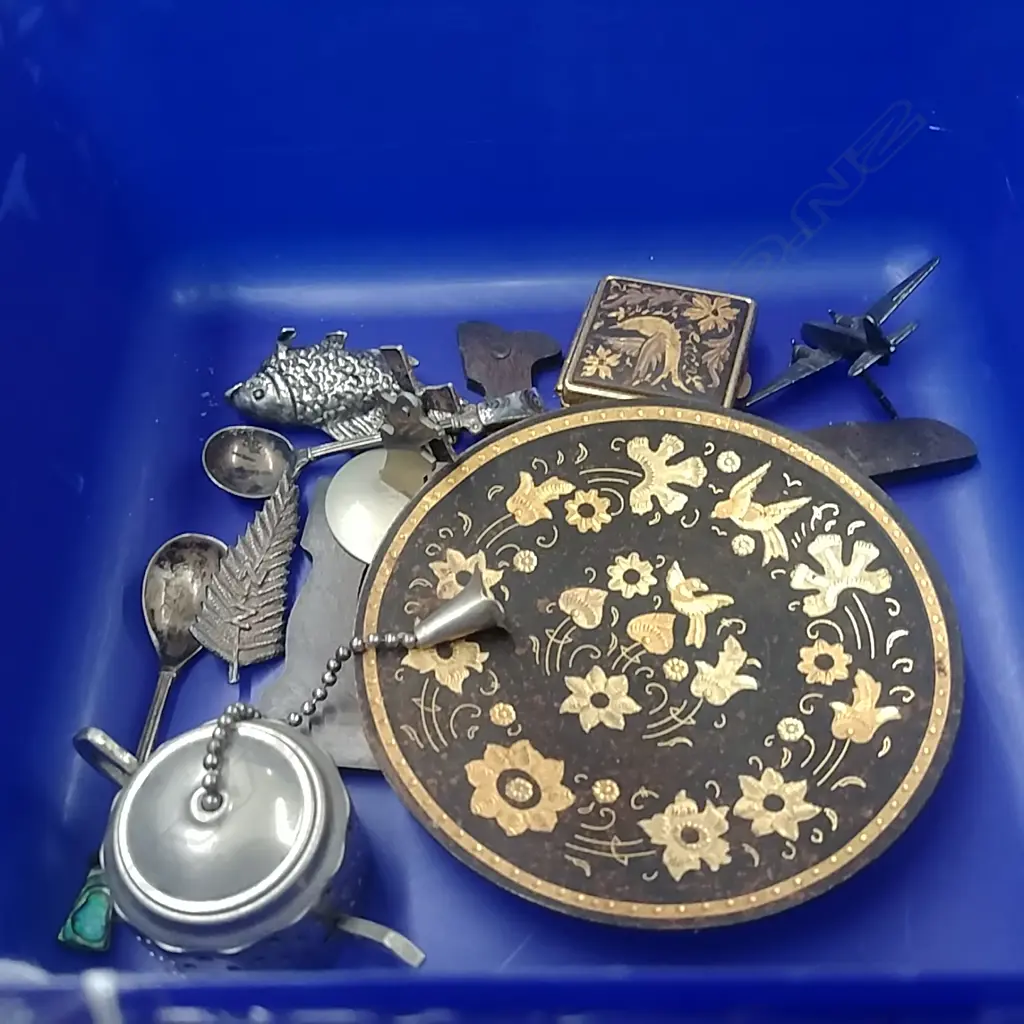 TRAY OF MINITURE PCS Image 1++