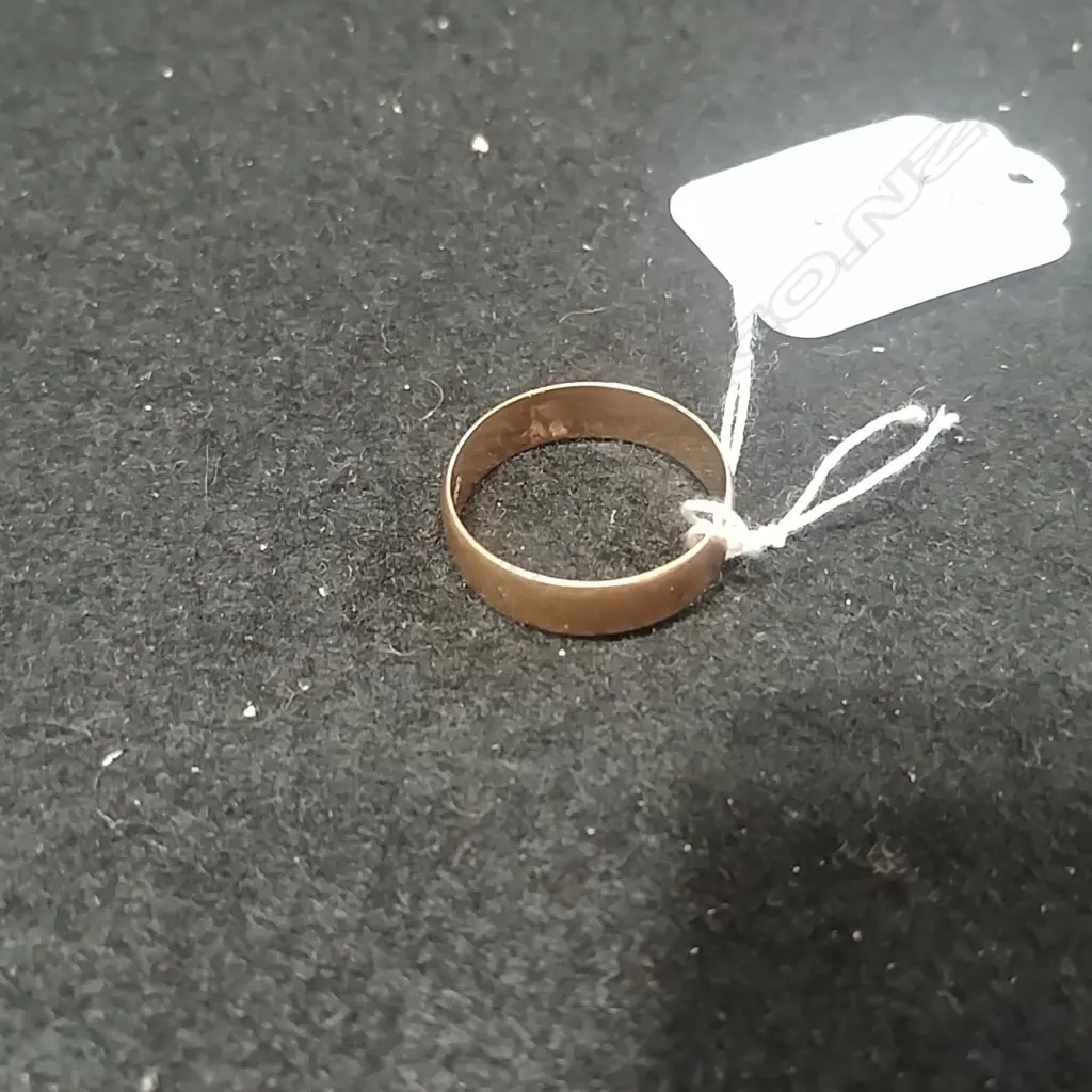 9CT GOLD WEDDER 3.0GMS Image 1++