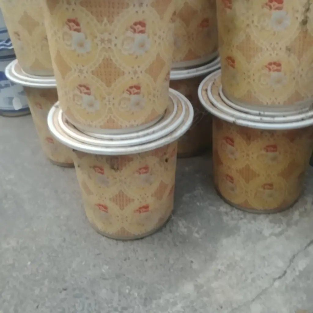 5 SETS OF 3 GRADUATED YELLOW PLANT POTS  Image 1++
