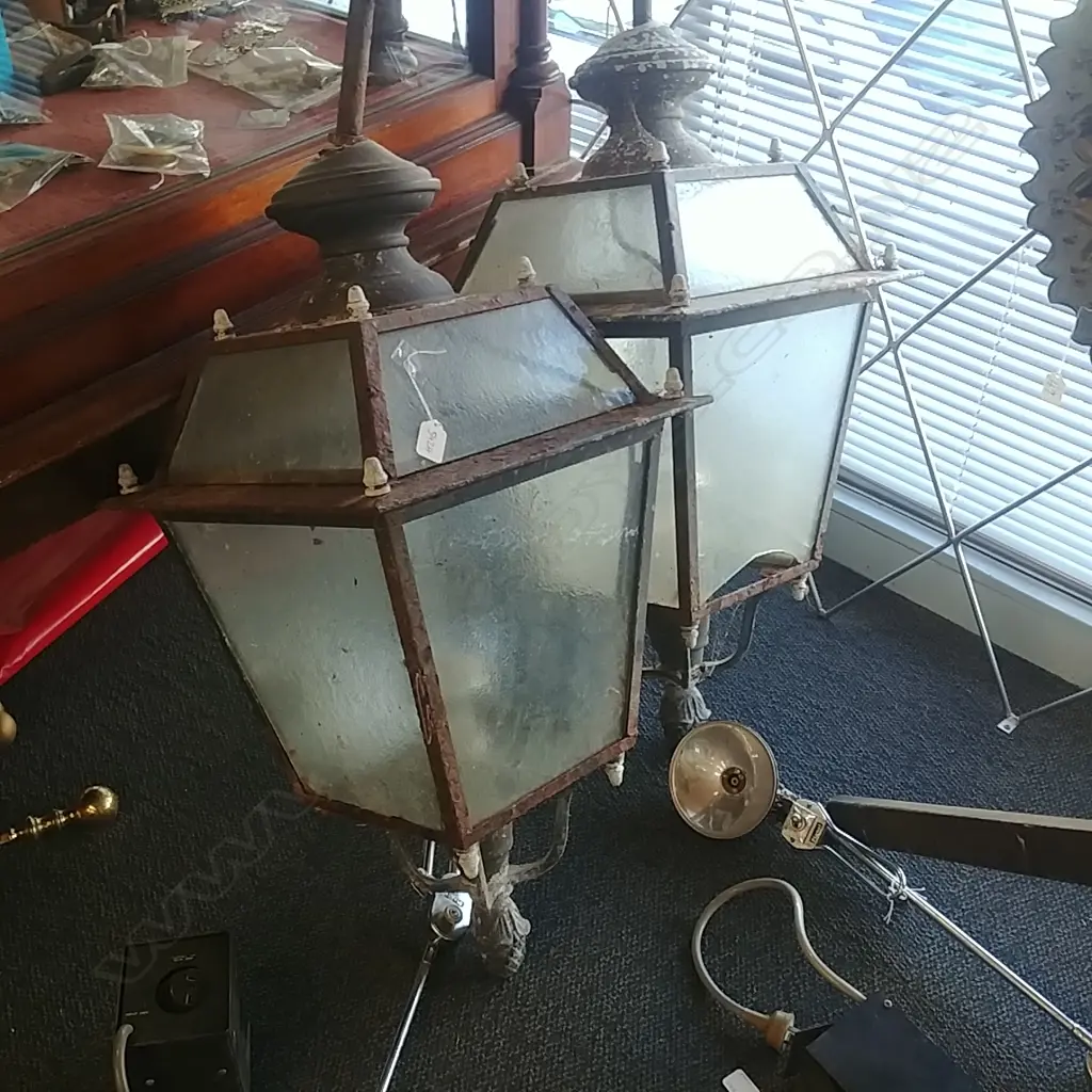 TWO FRENCH STREET LAMPS Image 1++