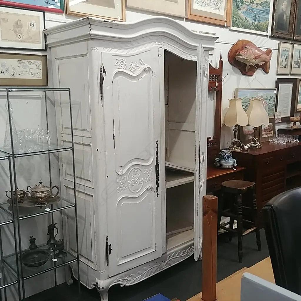 WHITE PAINTED FRENCH STYLE ARMOIRE  Image 1++