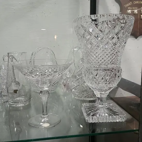 GLASS VASE & CRYSTAL COMPORT