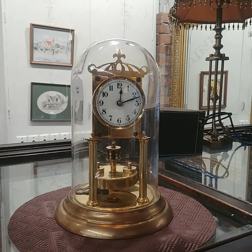 GLASS DOME MANTLE CLOCK Image 1++