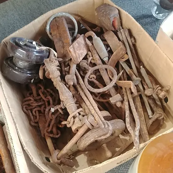 BOX LOT METAL MISC