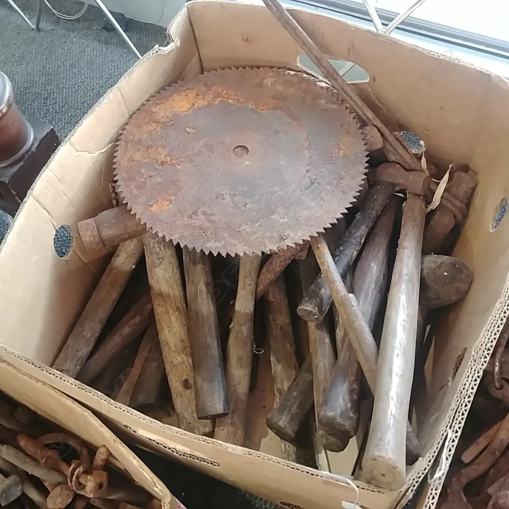 BOX LOT HAMMERS ETC Image 1++
