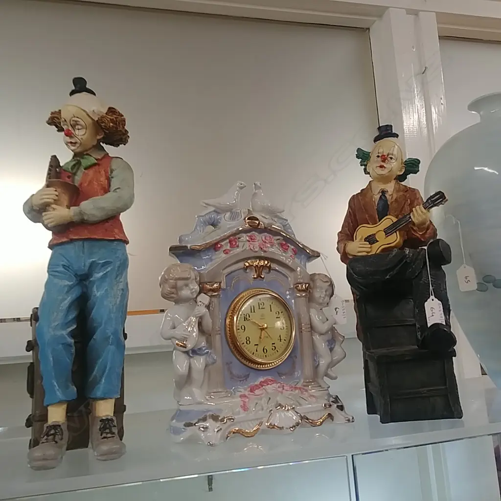 2 CLOWN ORNS & CHINA CLOCK Image 1++