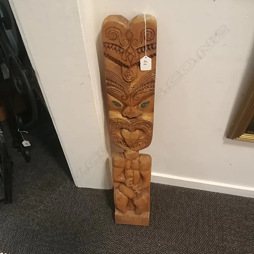 CARVED MAORI ANCESTOR FIGURE  Image 1++