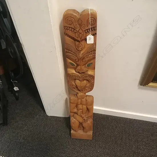 CARVED MAORI ANCESTOR FIGURE 