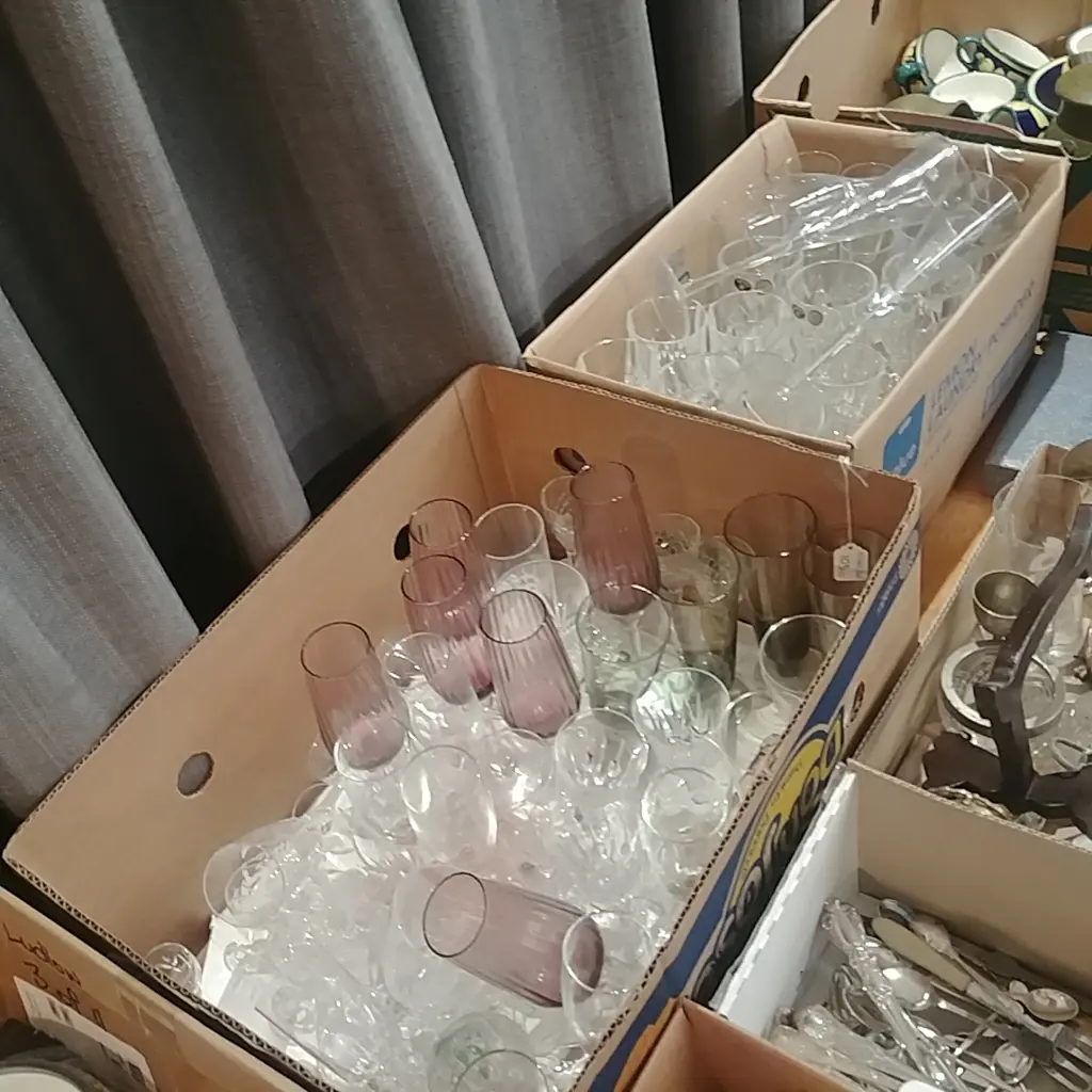LOT ASST CRYSTAL GLASSES 2 BOXES Image 1++