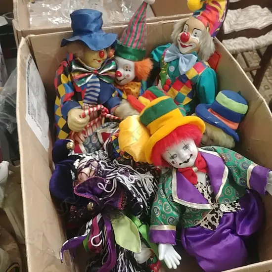 BOX LOT OF CLOWNS